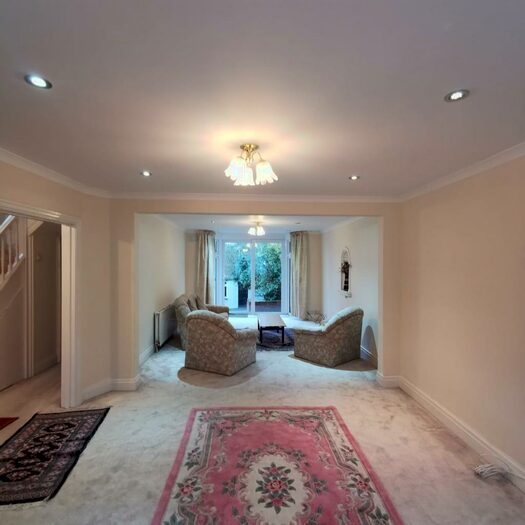 3 Bedroom Semi-Detached House To Rent In Regal Way, Harrow, HA3