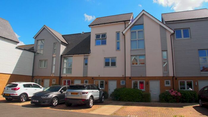 3 Bedroom Town House To Rent In Bluebell Drive, Sittingbourne, ME10