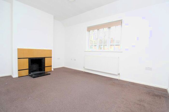2 Bedroom Flat To Rent In East End Road, Finchley N3