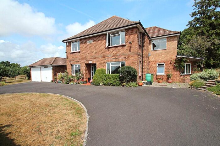 4 Bedroom Detached House For Sale In Military Road, Fareham, Hampshire, PO16