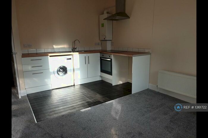 1 Bedroom Flat To Rent In Corbiehall, Bo'ness, EH51