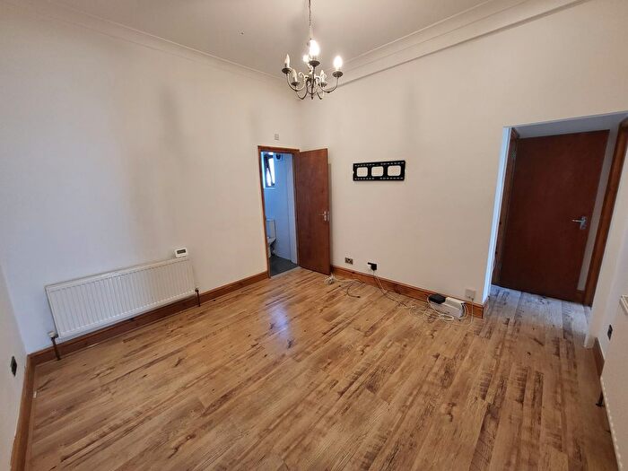 2 Bedroom Flat To Rent In Clarendon Road, London, E17