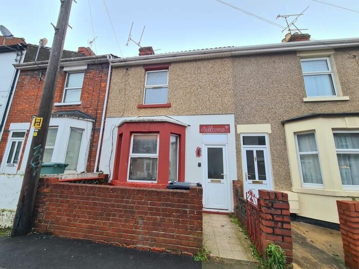 3 Bedroom Terraced House To Rent In William Street, Swindon, SN1
