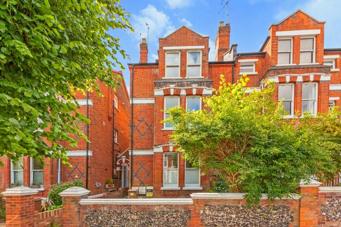 3 Bedroom Terraced House To Rent In Crouch Hall Road, N8