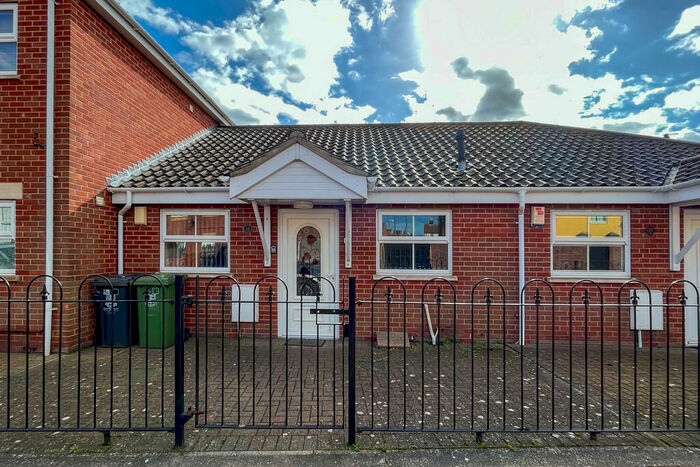 1 Bedroom Terraced Bungalow To Rent In Rampart Road, Great Yarmouth, NR30