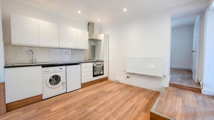 1 Bedroom Flat To Rent In Eglinton Road, Plumstead, London, SE18