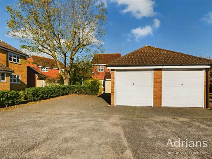 1 Bedroom Flat For Sale In Fulcher Avenue, Chelmer Village, Chelmsford, CM2