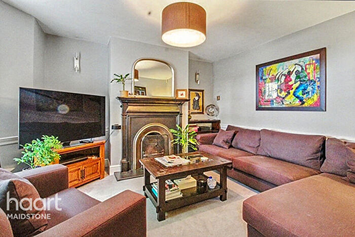 5 Bedroom Character Property For Sale In North Street, Sutton Valence, ME17