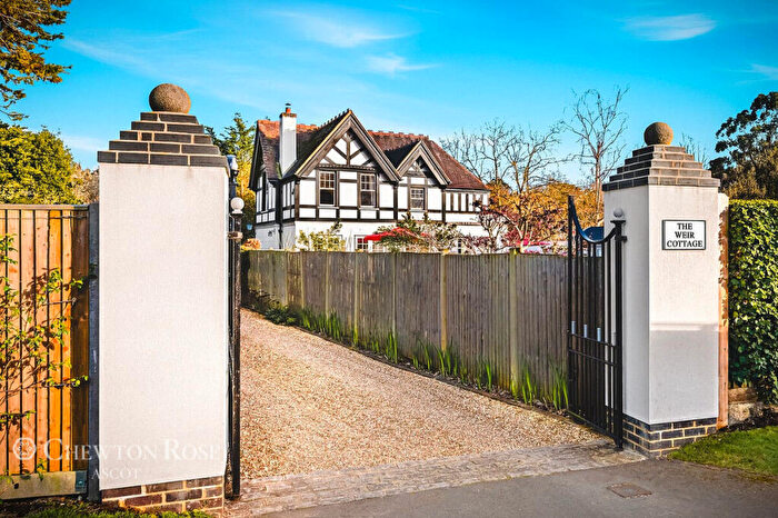 4 Bedroom Cottage For Sale In Court Road, Maidenhead, SL6