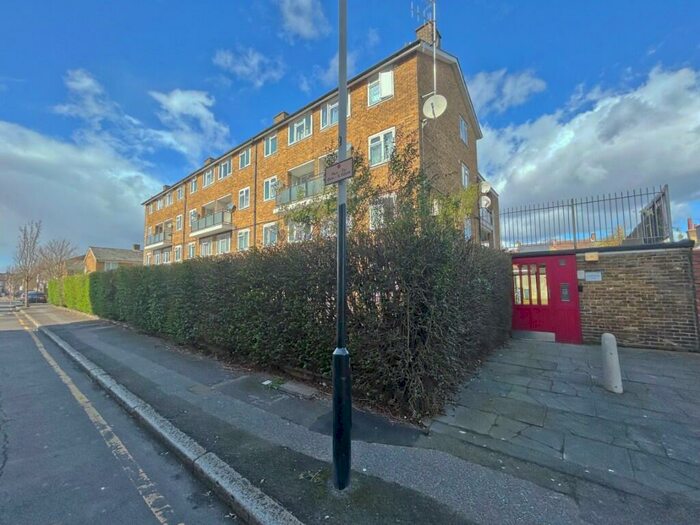 2 Bedroom Maisonette To Rent In Forest Street, London, E7