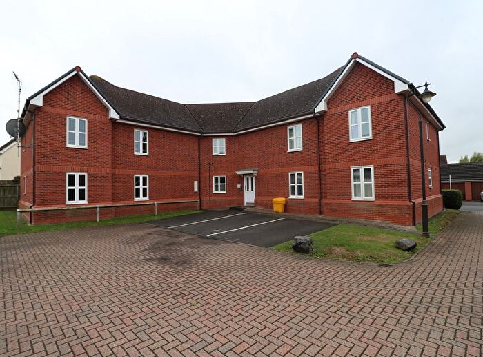2 Bedroom Flat To Rent In Sherbourne Court, Wychwood Village, CW2