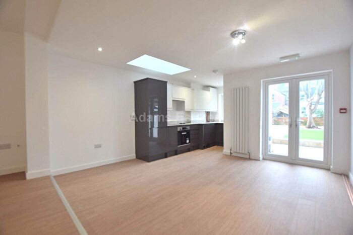 1 Bedroom Flat To Rent In Blenheim Road, Reading, RG1