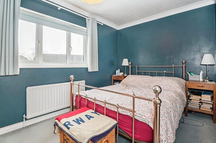 2 Bedroom Terraced House For Sale In Chelveston Crescent, Southampton, SO16