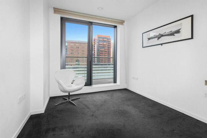 2 Bedroom Apartment To Rent In Oakland Quay, E14
