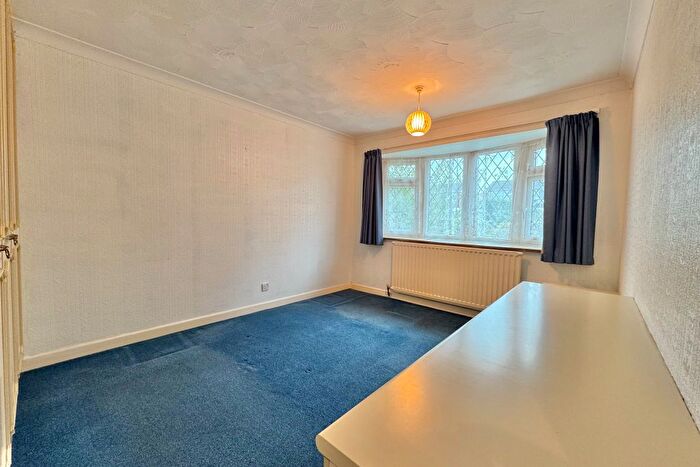 2 Bedroom Semi-Detached Bungalow For Sale In St John's Road, Locks Heath, SO31