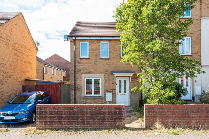 3 Bedroom End Of Terrace House For Sale In Keats Court, Horfield, Bristol, BS7