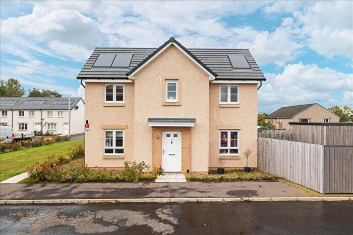 3 Bedroom Semi-Detached House For Sale In Charles Wilson Avenue, Bilston, EH25