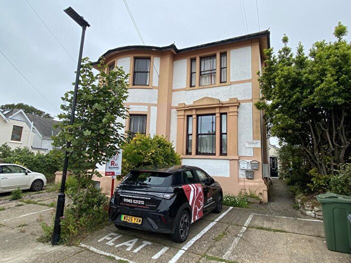 1 Bedroom Flat To Rent In Royal Crescent, Sandown, PO36