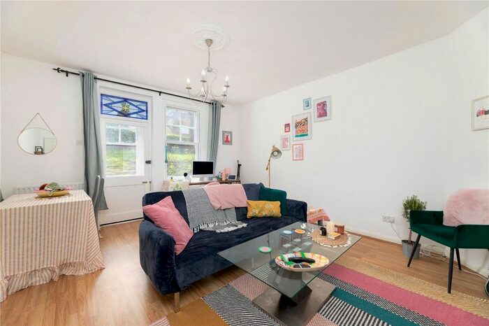 1 Bedroom Flat To Rent In Oakhill Court, Upper Richmond Road, London, SW15