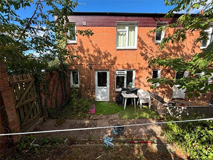 1 Bedroom Apartment To Rent In Mercer Way, Romsey, Hampshire, SO51