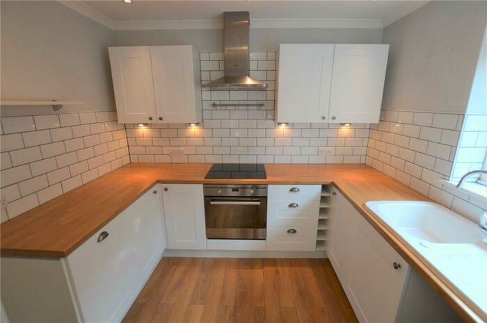 1 Bedroom Apartment To Rent In Ashleigh Court, Lawrie Park Road, London, SE26