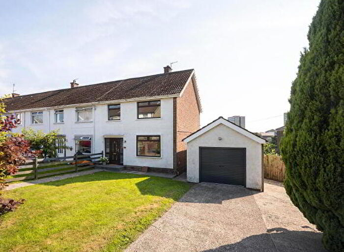3 Bedroom End Of Terrace House For Sale In Castlecoole Park, Belfast, BT8