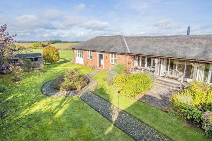3 Bedroom Barn Conversion For Sale In Hall Lane, Welford, Northampton, NN6