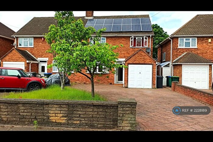 3 Bedroom Semi-Detached House To Rent In Hamstead Road, Great Barr, Birmingham, B43