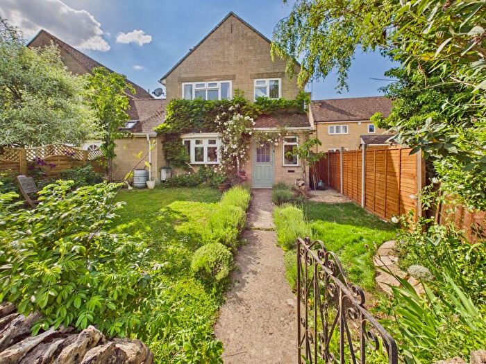 3 Bedroom Detached House To Rent In High Street, Milton-under-Wychwood, OX7