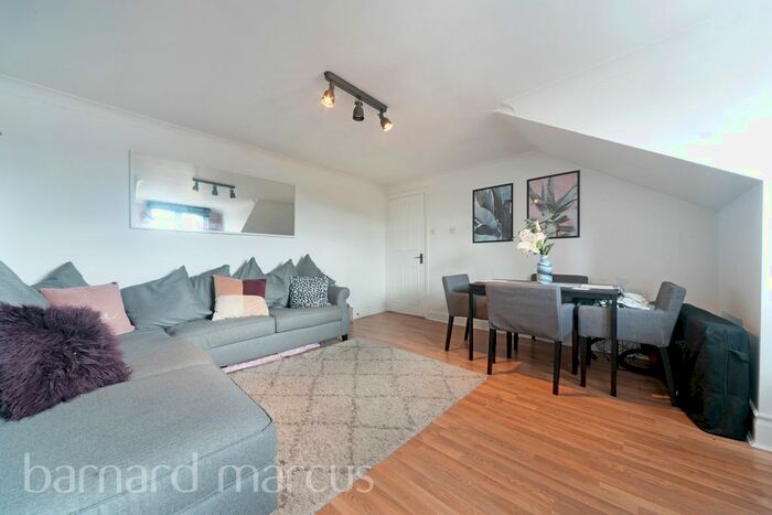 1 Bedroom Flat To Rent In Elgin Road, Wallington, SM6