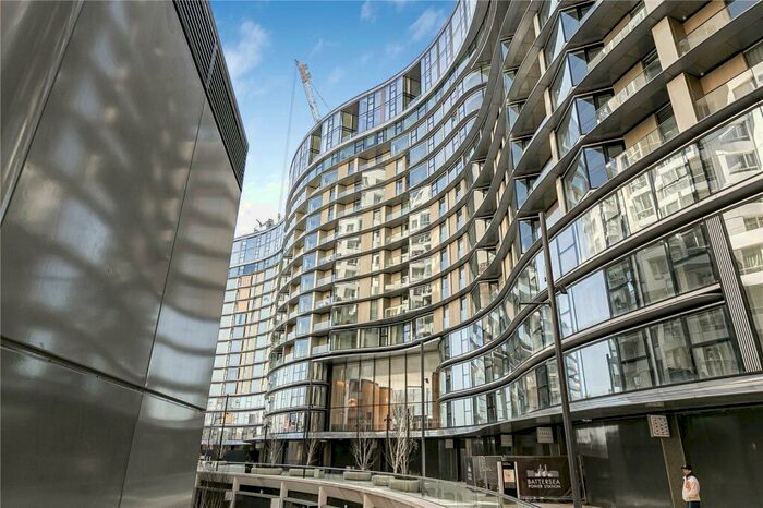 Apartment To Rent In Electric Boulevard, London, SW11