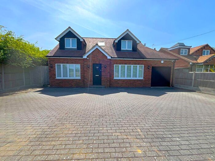 4 Bedroom Chalet For Sale In Weston Road, Aston Clinton, HP22