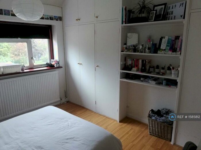 5 Bedroom Semi-Detached House To Rent In Ashenden Road, Guildford, GU2