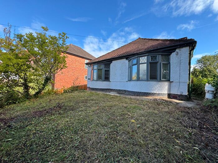 3 Bedroom Bungalow For Sale In Stanton Road, Burton-on-Trent, DE15