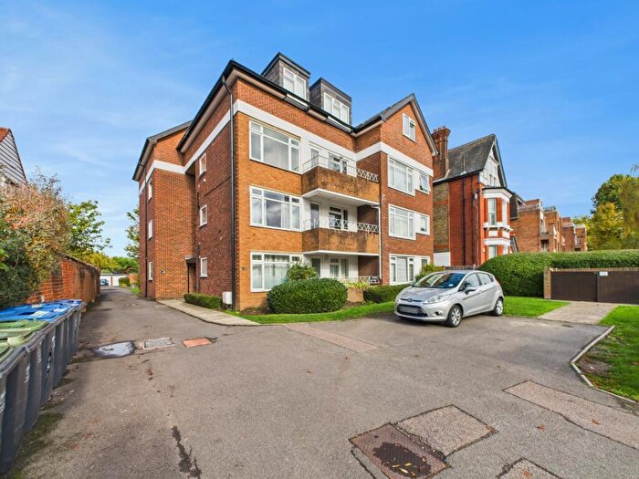 1 Bedroom Apartment For Sale In Howard Court, Bromley Road, Beckenham, Kent, BR3