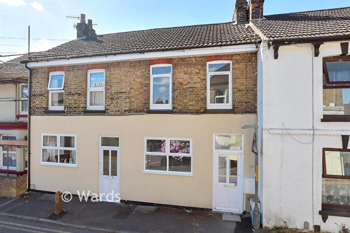 2 Bedroom Terraced House For Sale In St. Radigund's Road, Dover, Kent, CT17