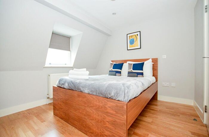 1 Bedroom Apartment To Rent In Flat, Kentish Town Road, Camden, NW1