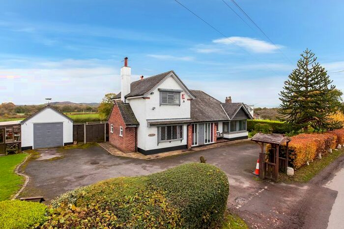 3 Bedroom Detached House For Sale In Middle Lane, Congleton, CW12