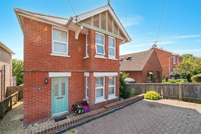 3 Bedroom House For Sale In Clatterford Road, Newport, PO30