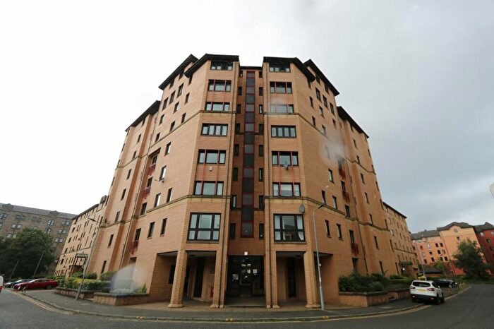 2 Bedroom Flat To Rent In Parsonage Square, Glasgow, G4