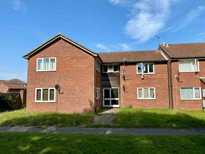Studio For Sale In Meadow Close, Trimley St Martin, IP11