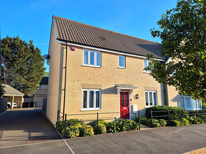 3 Bedroom Semi-Detached House For Sale In Goodwin Drive, Arlesey, Bedfordshire, SG15