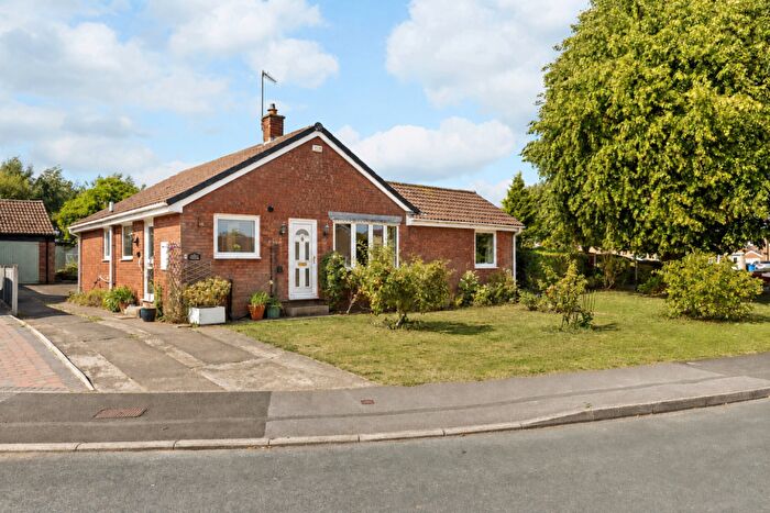 3 Bedroom Detached Bungalow For Sale In Walnut Crescent, Snaith, Goole, Yorkshire, DN14