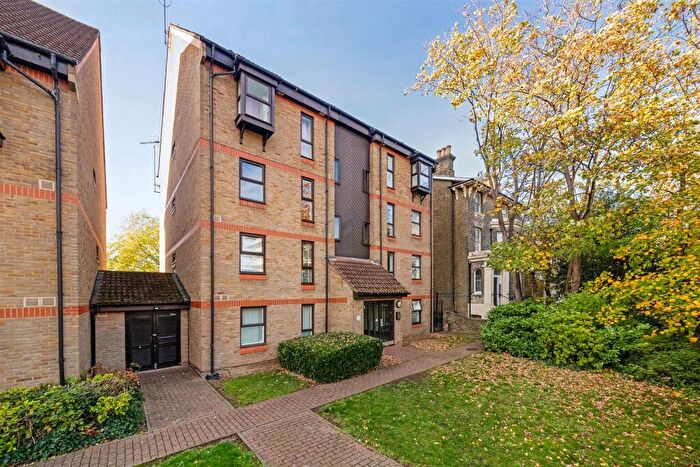 Flat For Sale In Vanbrugh Park Road West, London, SE3