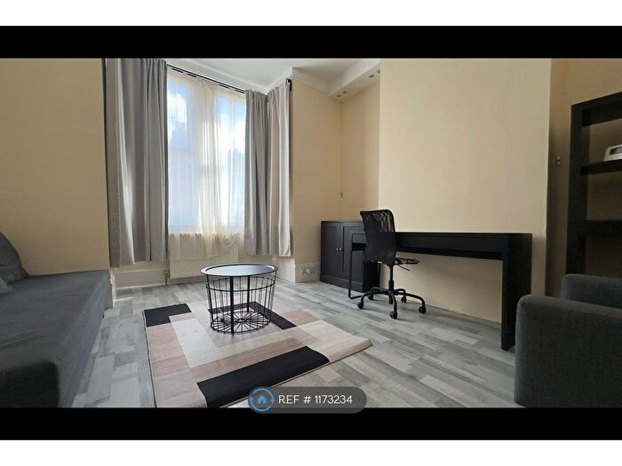 1 Bedroom Flat To Rent In London, London, N22