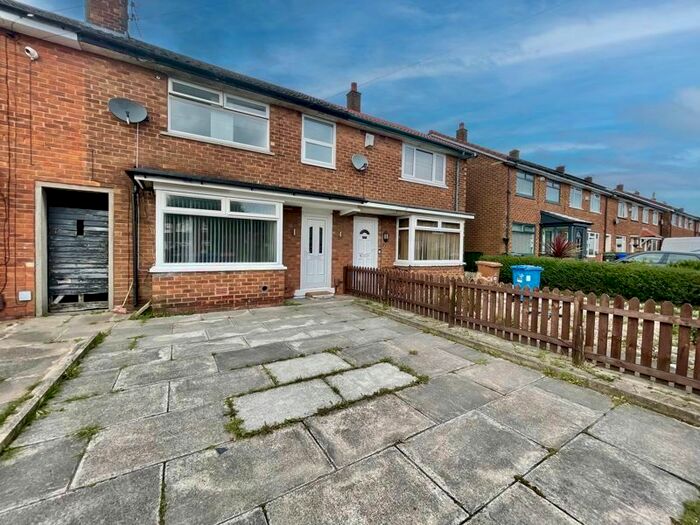 3 Bedroom Terraced House To Rent In Moss Brook Drive, Little Hulton, Manchester, M38