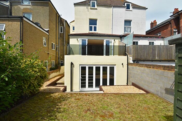 5 Bedroom Semi-Detached House To Rent In Campbell Road, Southsea, Hampshire, PO5