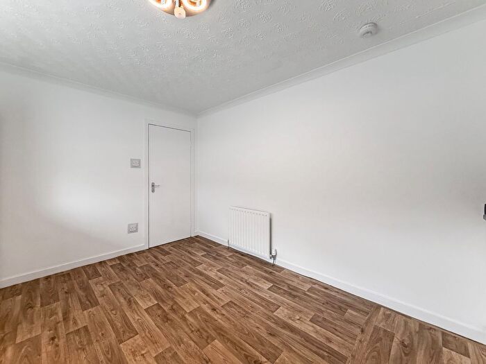 2 Bedroom Cottage For Sale In High Street, Newarthill, Motherwell, ML1