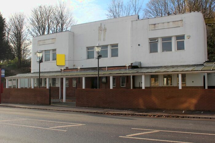 1 Bedroom Block Of Flats To Rent In Bradford Road, Batley, West Yorkshire WF17
