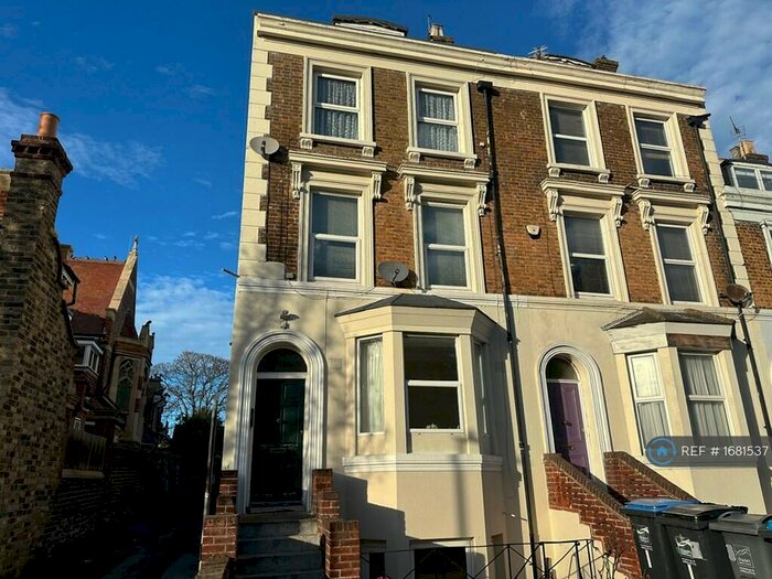 1 Bedroom Flat To Rent In Clarendon Gardens, Ramsgate, CT11